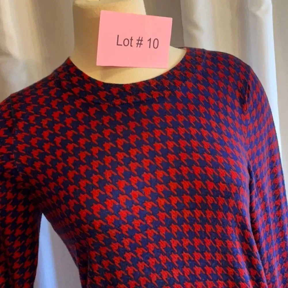 NWOT 100% Merino wool sweater by J CREW in size medium - Picture 3 of 10